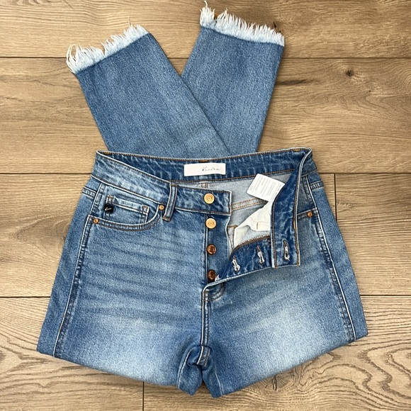 🥳HP🥳 KanCan High-Waisted Distressed Ankle Frayed Raw Hem Skinny Jeans - Picture 2 of 9